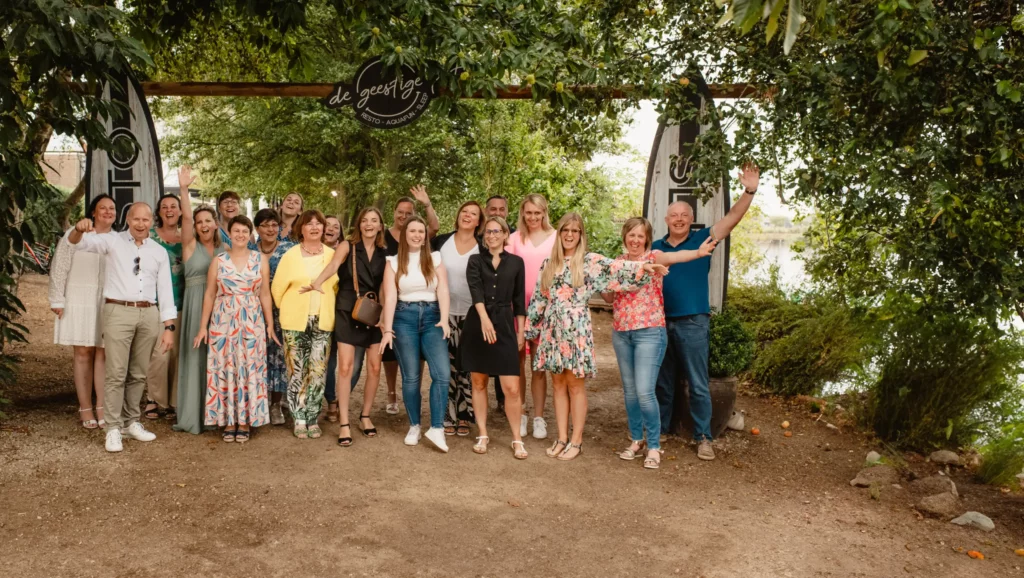 Groepsfoto van het Aficor-team